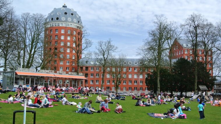 Quiz Nederlandse stadsparken stadstuinen amsterdam utrecht den haag rotterdam nijmegen breda leiden groningen botanische tuin japanse stijl centrum trivia