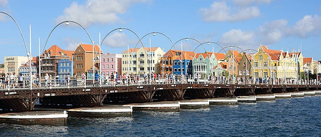 Handelskade Willemstad Quiz Nederlandse Antillen VragenVuur Antilliaans Nederland trivia geschiedenis weetjes feiten geografie topografie landen eilanden