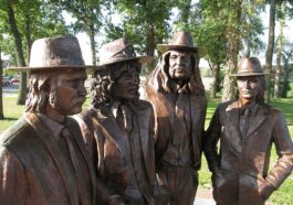 Quiz Normaal monumenten band Nederlands standbeelden artiesten bands zangers zangeressen lijst overzicht geschiedenis Amsterdam muzikanten