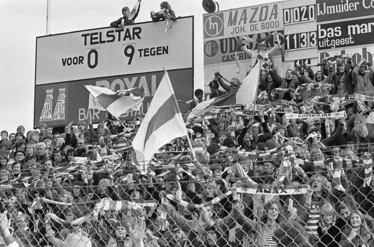 Quiz Lijst Overzicht test Clubliederen Liedjes Club officiele officieuze Nederlandse Betaald Voetbalclubs Eredivisie Nederland voetbal supporters fans