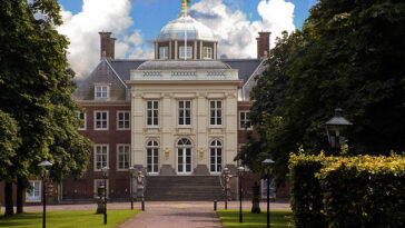 Quiz Monarchie Welke Landen Op De Wereld Zijn Monarchiën Hebben een Koning of Koningin 1 een leider staasvormen staadshoofd Europa is Nederland Frankrijk Duitsland België