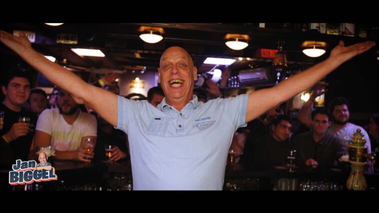 Songtekst Lyrics Zanger Jan Biggel Ons Moeder Zeej Nog Doe Dat Nou Niet Maar Ik Deej Het Toch Ja Ik Weet Het Liedje Quiz Nederlands Carnavalshit Clip Video Tekst Origineel Remix