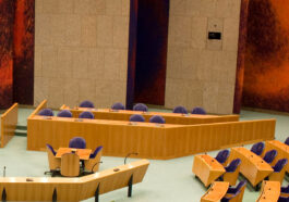 Quiz Politieke Partijen Nederlandse In welk jaar sinds wanneer opgericht ontstaan bestaan VVD PvdA CDA SP PVV CU hoe lang bestaat al